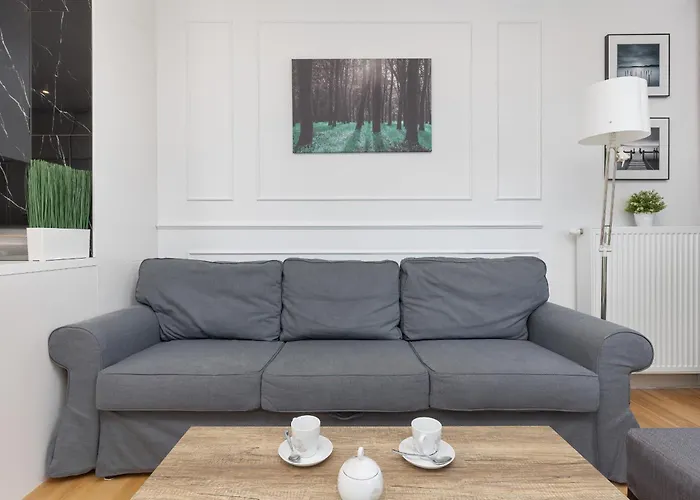 Metro Plocka Exquisite Apartments By Noclegi Renters