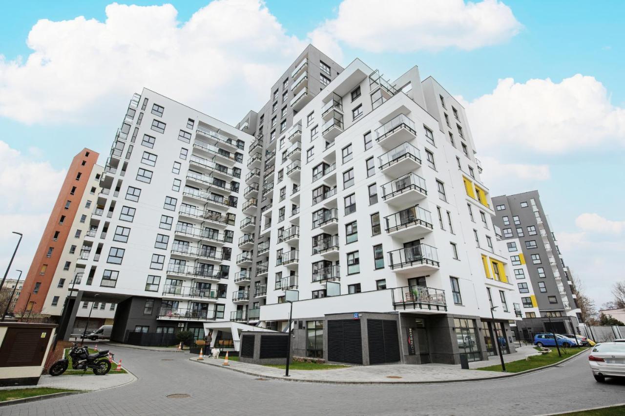 Metro Plocka Exquisite By Renters * Warschau
