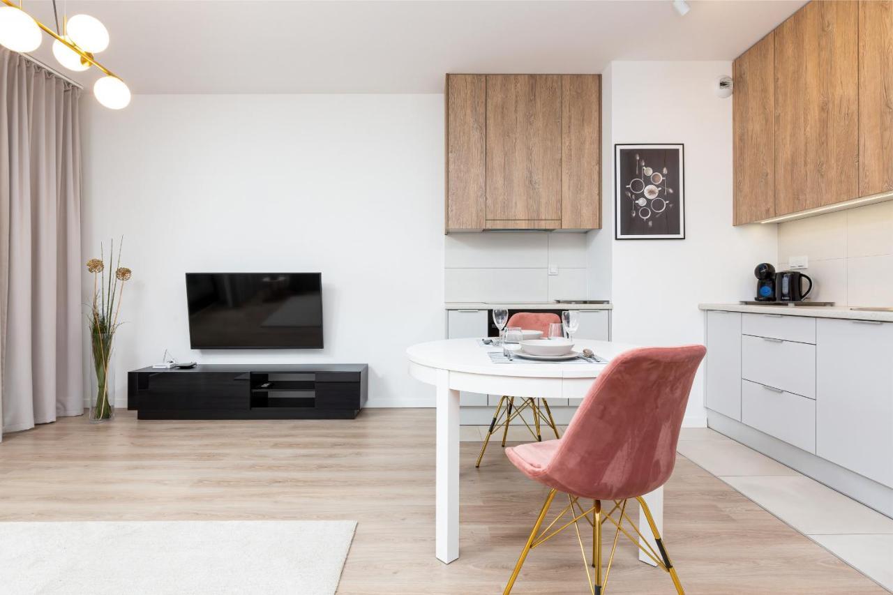 Metro Plocka Exquisite By Renters Apartment Warschau
